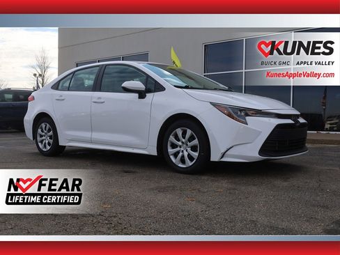 Used 2024 Toyota Corolla LE image 1