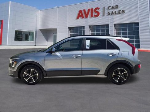 Used 2025 Kia Niro LX FWD image 10