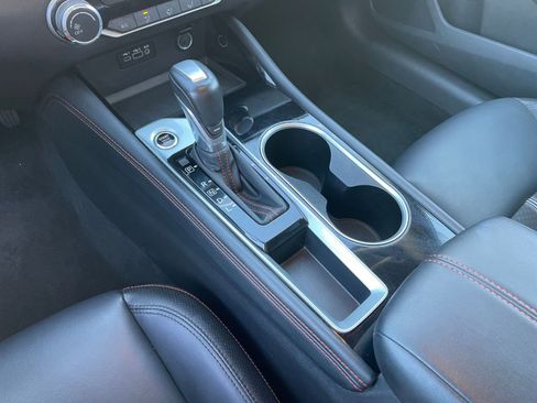 Used 2025 Nissan Altima 2.5 SR image 39