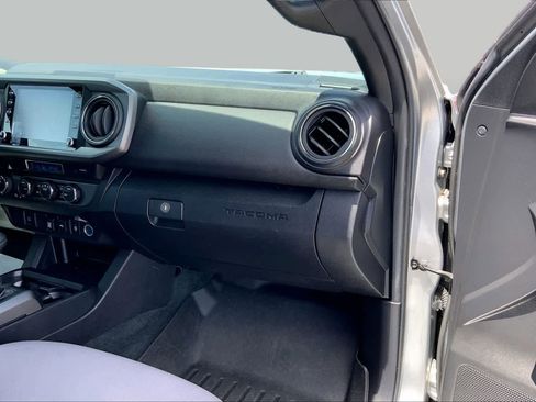 Used 2023 Toyota Tacoma TRD Off-Road AWD/4WD image 18