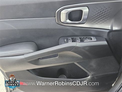Used 2025 Kia Sorento EX image 34