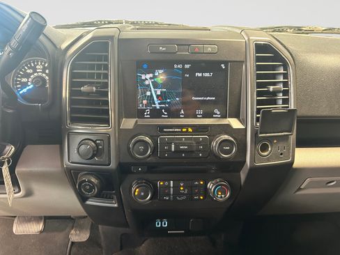 Certified 2018 Ford F150 XLT RWD image 13