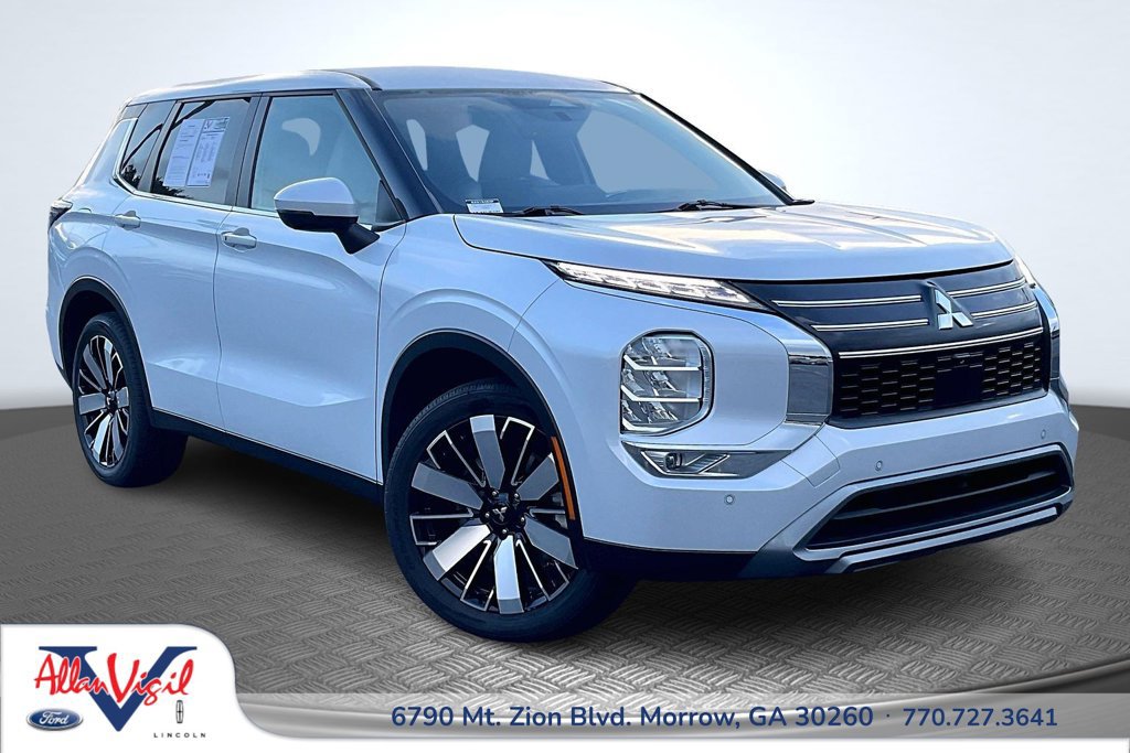 Used 2025 Mitsubishi Outlander SE FWD 360° Tour