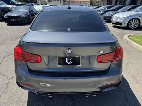 Used 2018 BMW M3 RWD image 5