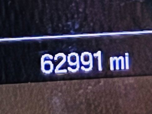 Used 2020 Chevrolet Sonic LT image 8