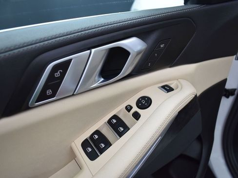 Used 2022 BMW X5 sDrive40i w/ Premium Package image 10