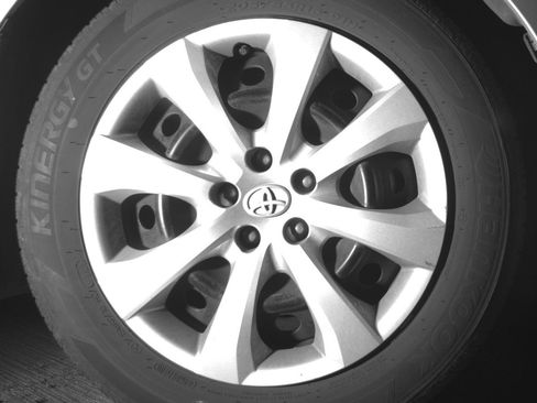 Used 2025 Toyota Corolla LE FWD image 13