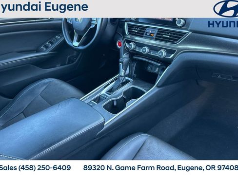 Used 2018 Honda Accord Sport image 18