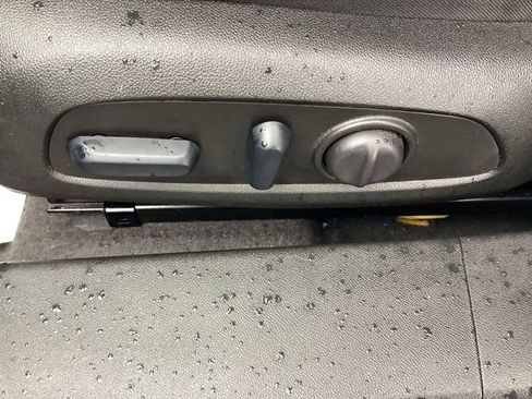 Used 2025 Chevrolet Malibu LT FWD image 17