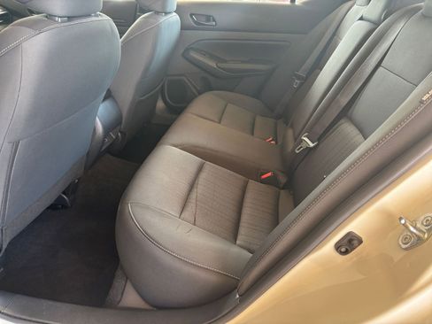 Used 2025 Nissan Altima 2.5 SV image 25