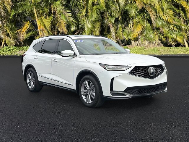 Used 2025 Acura MDX FWD image 2