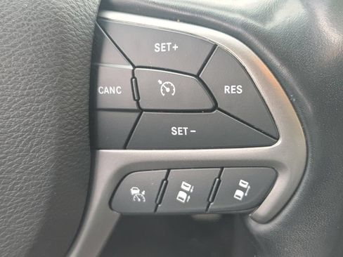 Used 2020 Jeep Grand Cherokee High Altitude AWD/4WD image 30