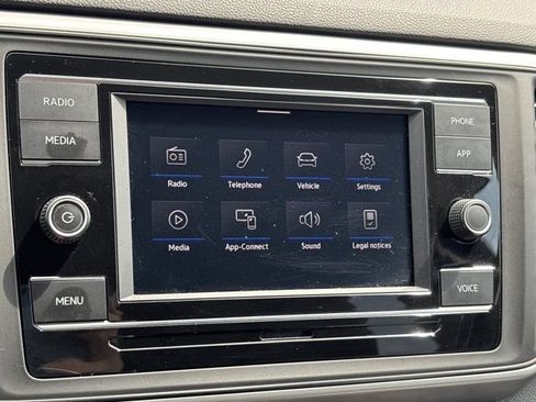 Used 2023 Volkswagen Atlas SE FWD image 28