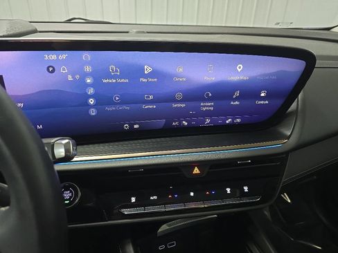 Used 2024 Buick Envision Avenir AWD/4WD image 25