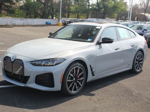 New 2026 BMW i4 eDrive40 w/ M Sport Package RWD image 4