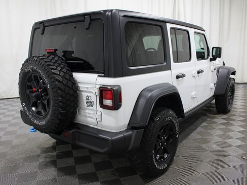 Used 2023 Jeep Wrangler Unlimited w/ 8.4" Radio Group AWD/4WD image 29