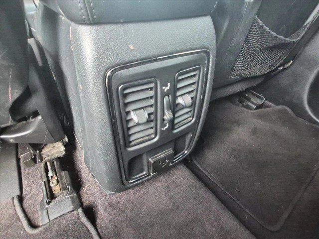 Used 2019 Jeep Grand Cherokee Altitude AWD/4WD image 15
