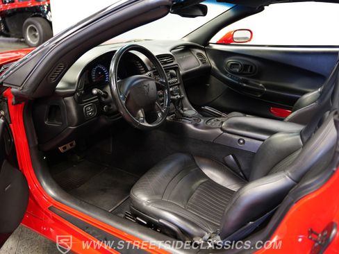 Used 1999 Chevrolet Corvette Convertible w/ Memory Pkg RWD image 4