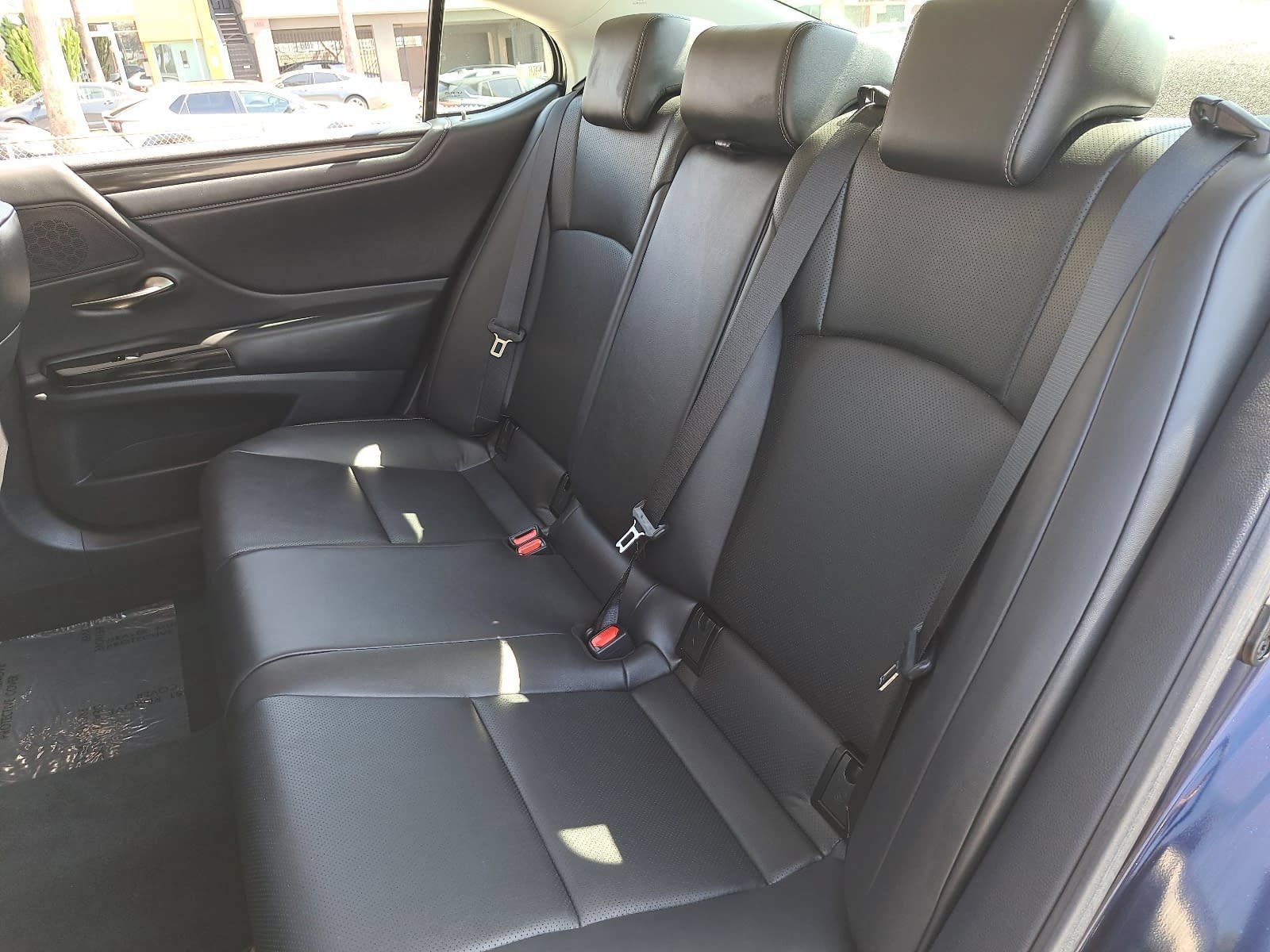 Used 2025 Lexus ES 350 FWD image 15