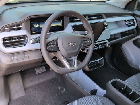 New 2027 Chevrolet Bolt LT w/ Comfort Package FWD image 10