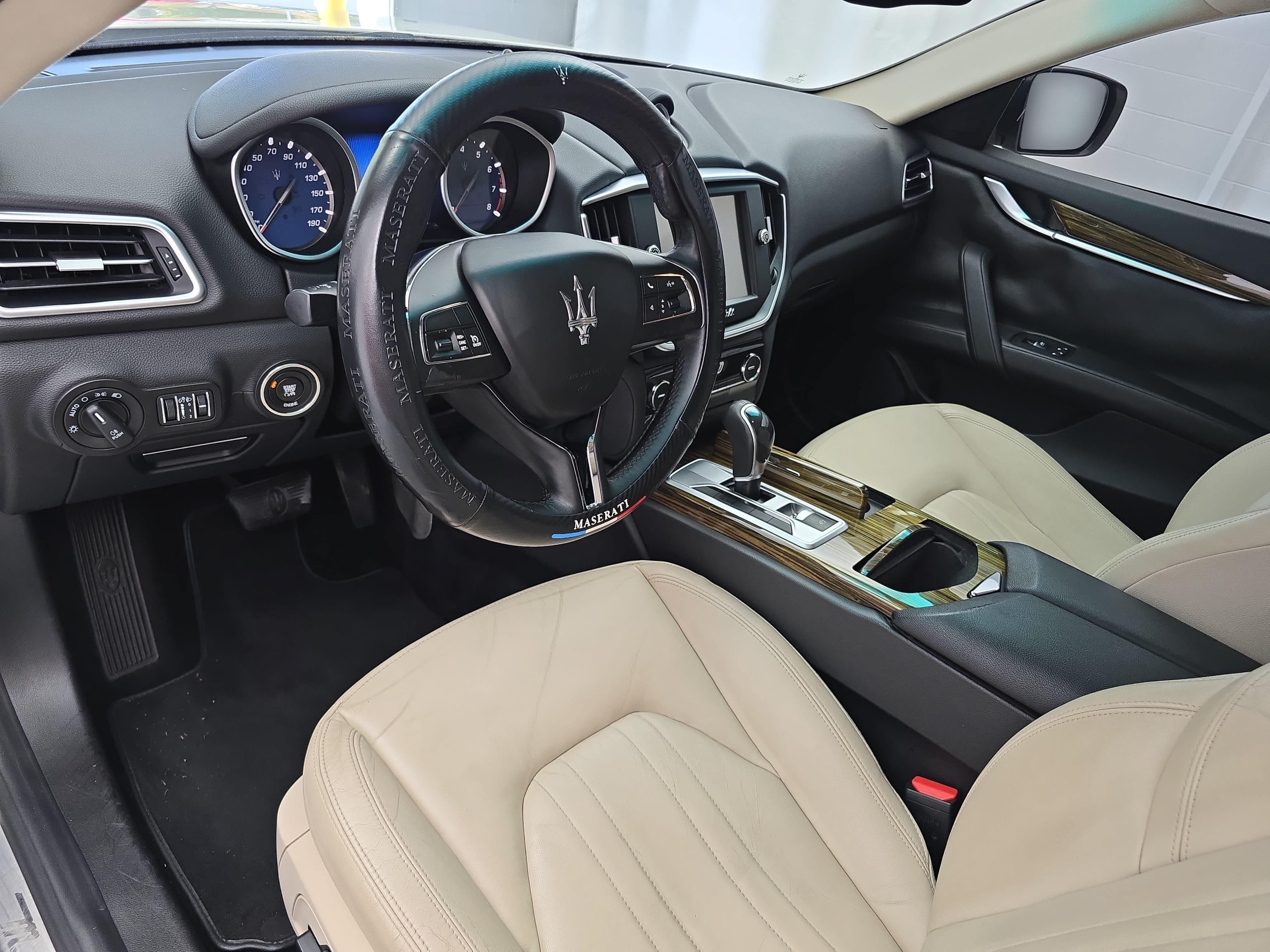 Used 2014 Maserati Ghibli RWD image 15