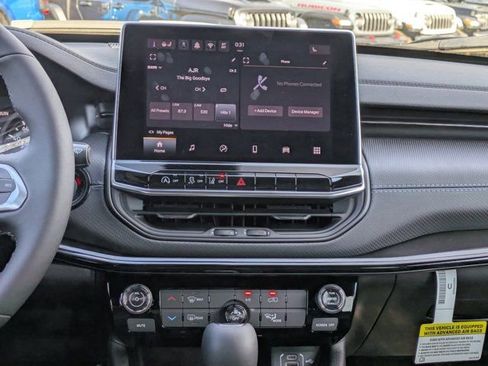 New 2026 Jeep Compass Latitude AWD/4WD image 16