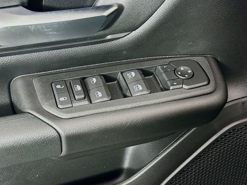 New 2026 RAM 1500 Express AWD/4WD image 17