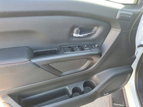 Used 2023 Nissan Titan PRO-4X w/ Pro-4x Convenience Package image 26