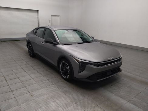 Used 2025 Kia K4 EX image 13