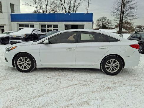 Used 2017 Hyundai Sonata SE image 4