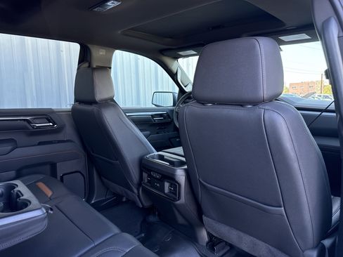 Used 2024 GMC Sierra 1500 AT4 w/ Technology Package image 46