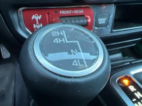 Used 2019 Jeep Wrangler Unlimited Rubicon AWD/4WD image 30