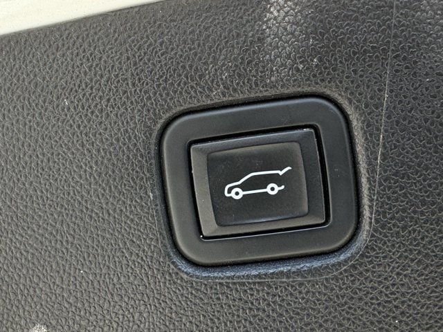 Used 2020 Chevrolet Blazer LT w/ Redline Edition FWD image 29