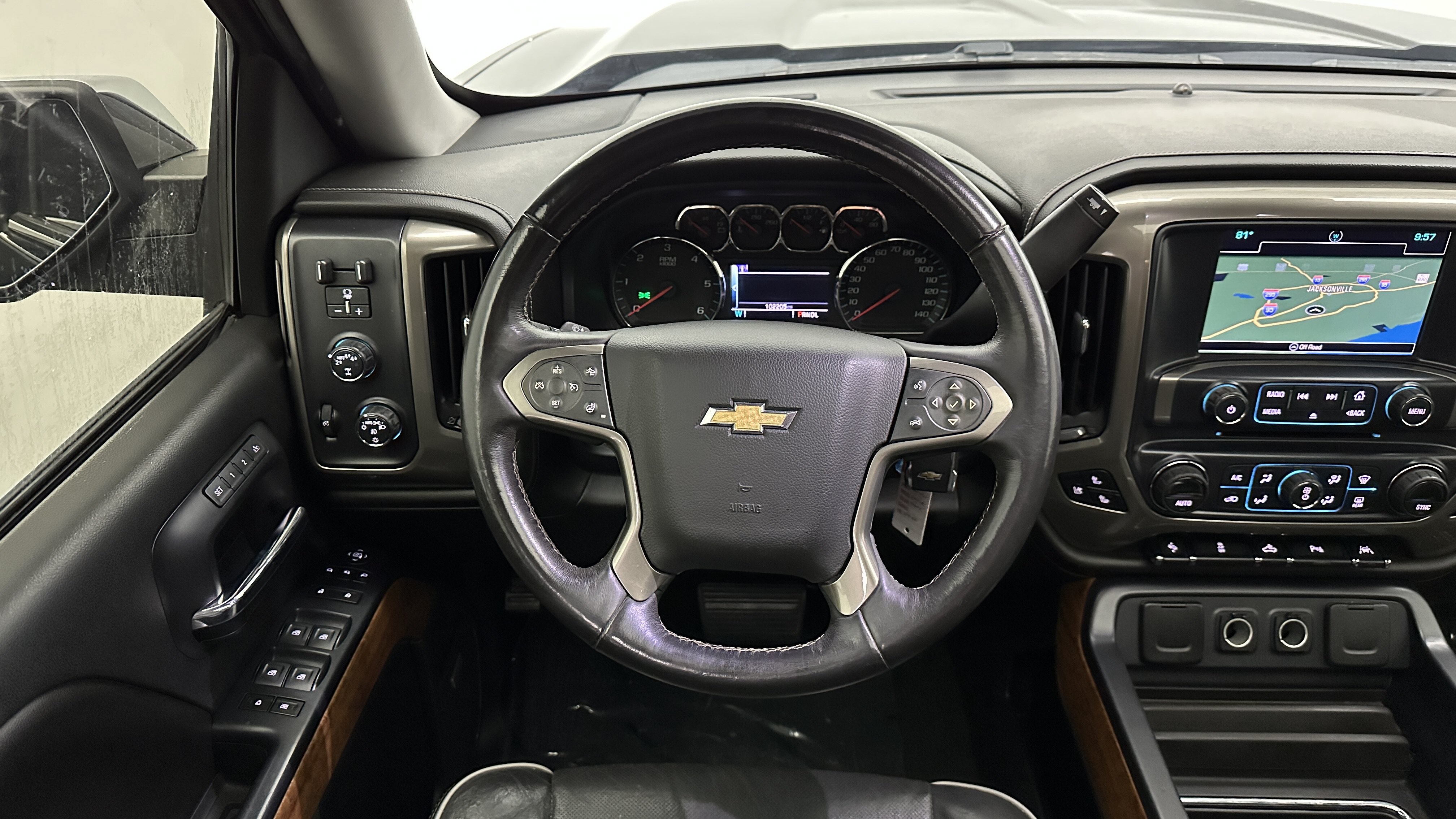 Used 2017 Chevrolet Silverado 1500 High Country AWD/4WD image 27