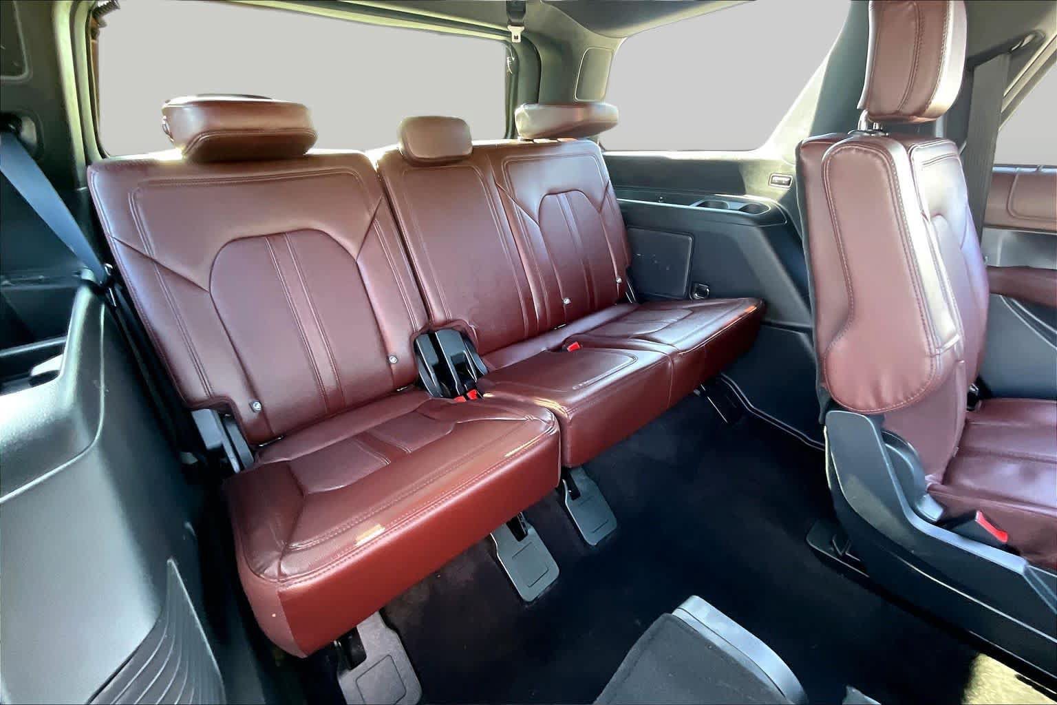 Used 2022 Ford Expedition Limited RWD image 35