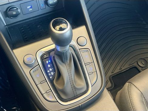 Used 2023 Hyundai Kona Limited FWD image 17