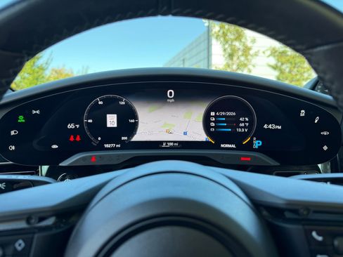 Certified 2024 Porsche Taycan 4S AWD/4WD image 15