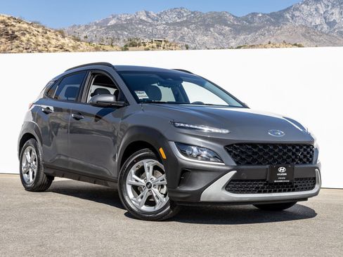 Used 2023 Hyundai Kona SEL FWD image 6