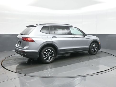 Used 2022 Volkswagen Tiguan S FWD image 7
