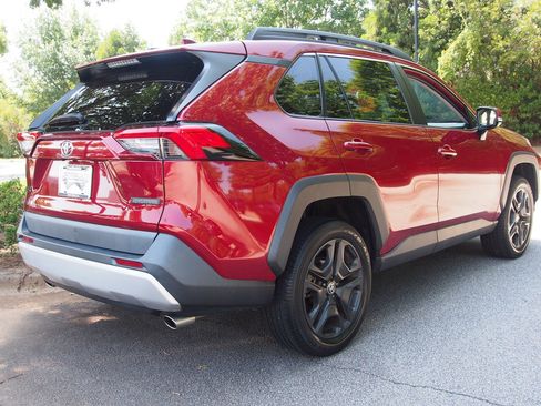Used 2022 Toyota RAV4 Adventure w/ Convenience Package AWD/4WD image 7