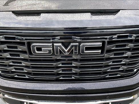 Used 2022 GMC Sierra 1500 Denali Ultimate AWD/4WD image 30