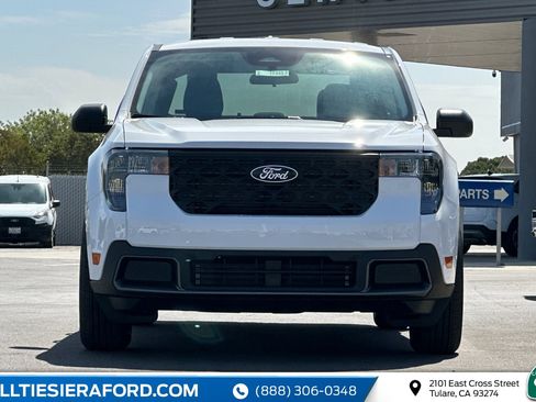 New 2025 Ford Maverick XLT image 4