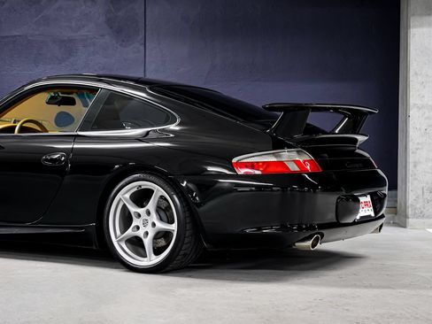 Used 2003 Porsche 911 Carrera 4S AWD/4WD image 28