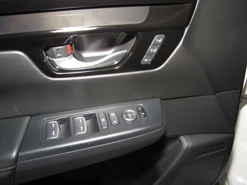 Certified 2025 Honda CR-V EX-L image 11