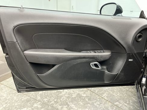 Used 2018 Dodge Challenger R/T Plus RWD image 7