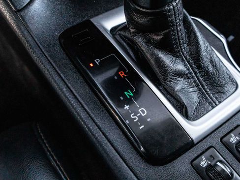 Certified 2019 Toyota Highlander XLE FWD image 30