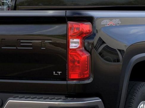 New 2025 Chevrolet Silverado 2500 LT w/ Safety Package AWD/4WD image 14