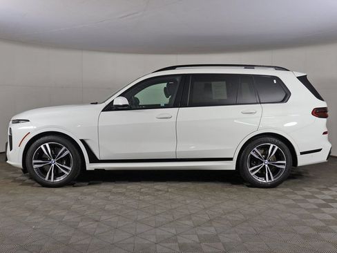 Used 2024 BMW X7 xDrive40i w/ M Sport Package AWD/4WD image 19