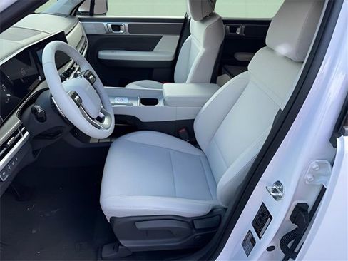 New 2026 Hyundai Santa Fe SE image 5