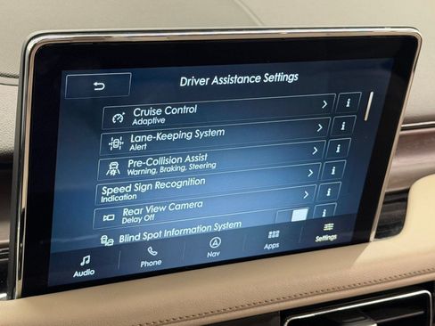 Used 2020 Lincoln Aviator Reserve w/ Equipment Group 202A AWD/4WD image 19